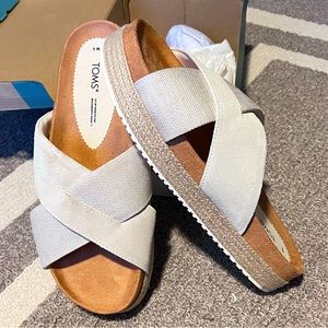 Tom’s wedge sandals